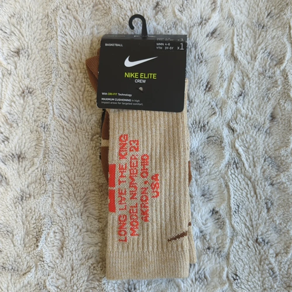 Nike Youth Elite Lebron Crew Socks